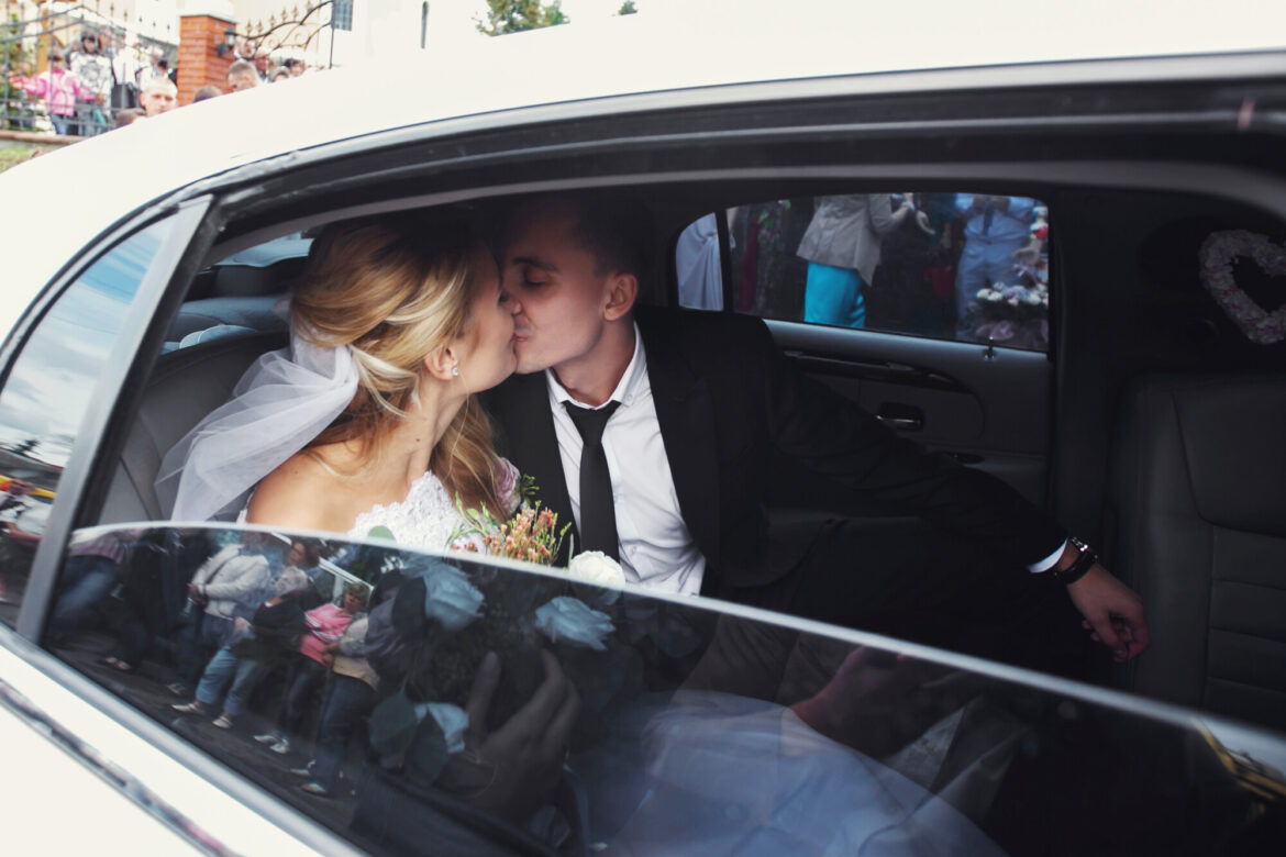 How to Do Wedding Transportation Right