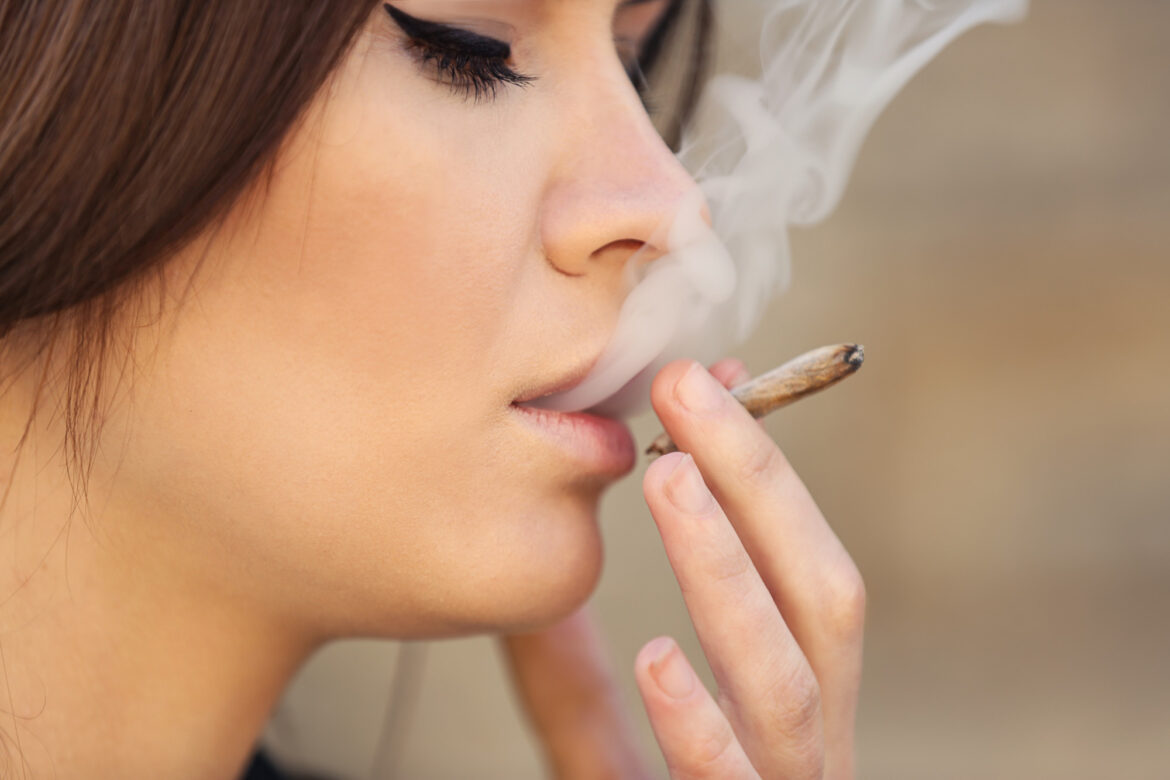 3 Factors to Consider Before Smoking CBD Lifestyle Blog