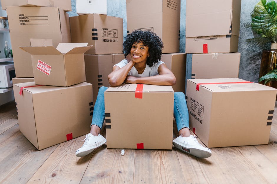 Moving With Ease: 8 Benefits of Hiring a Full-Service Moving Company