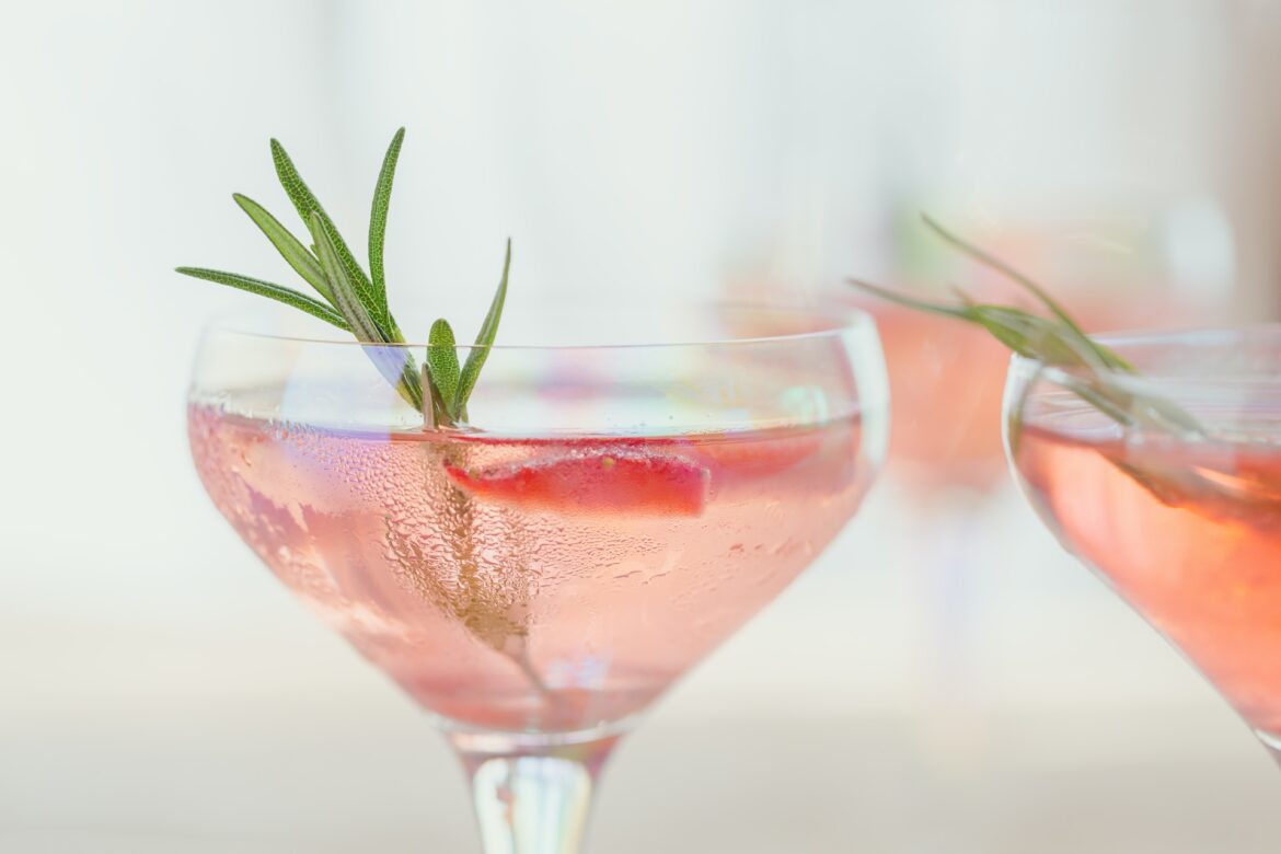 Virgin Cosmopolitan Mocktail – A Refreshing Twist on a Classic Cocktail