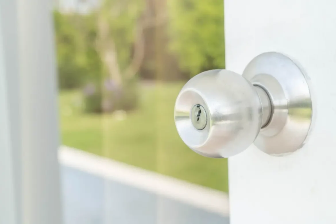 Choosing Reliable Door Locks for Residential and Commercial Spaces